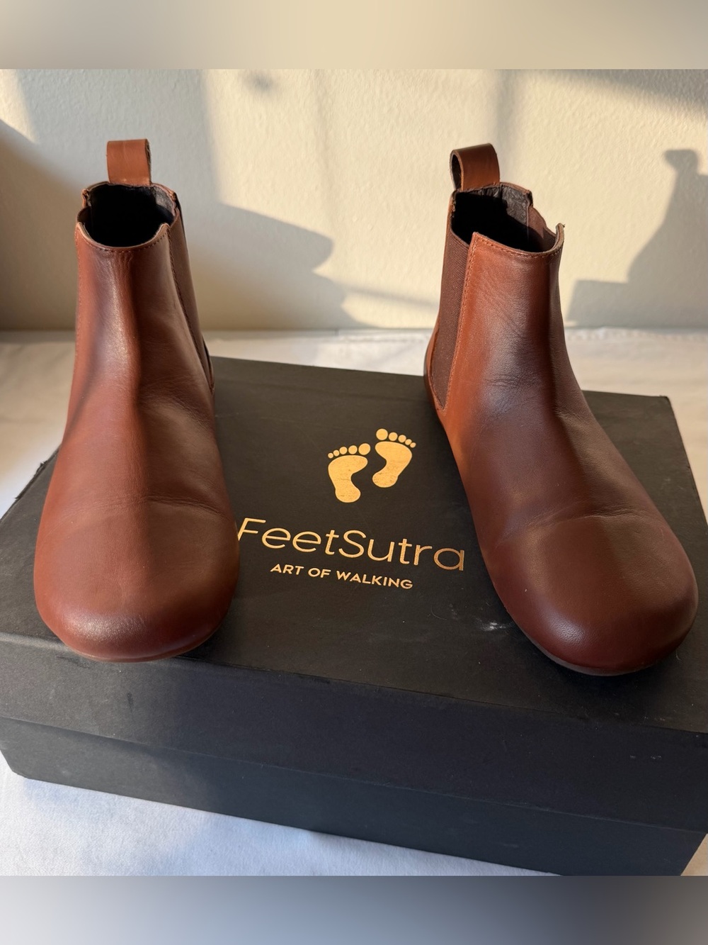 Feet Sutra Khussa Barefoot Chelsea Leather Boots Women’s Size 8